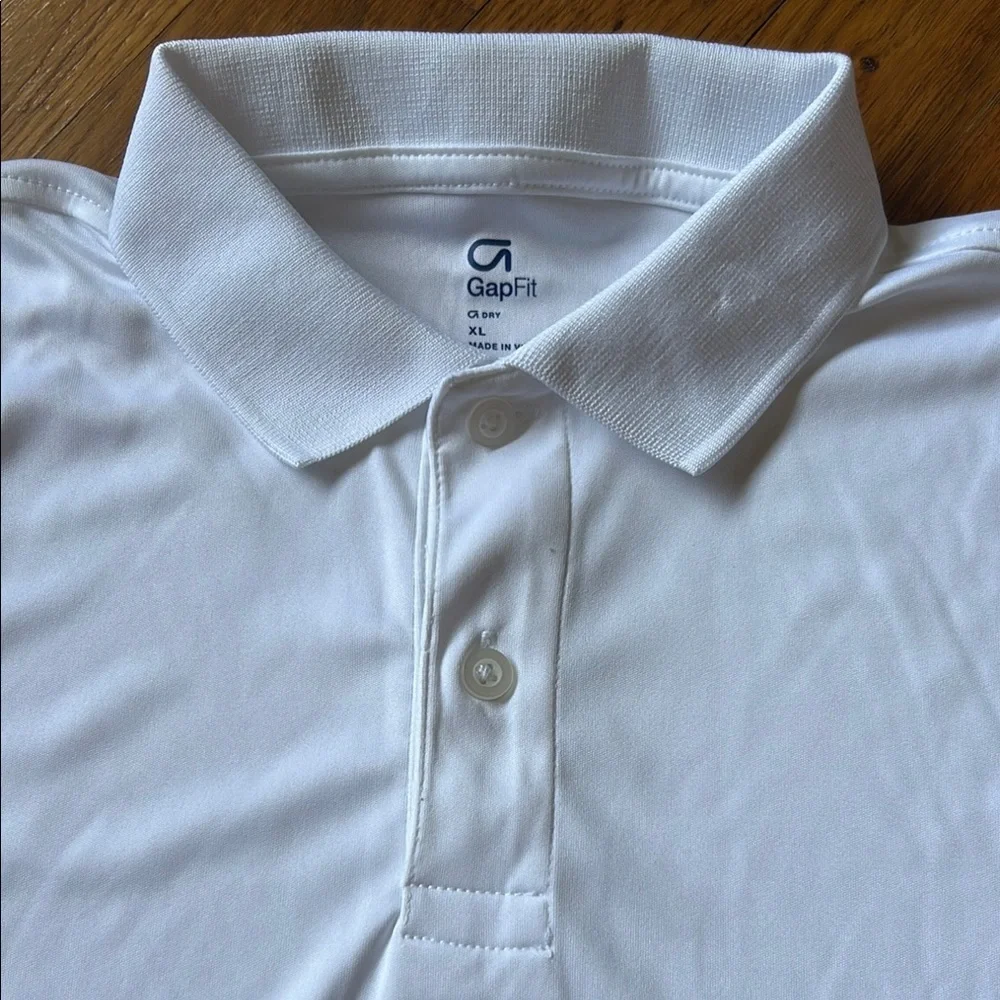 Gap white polo Size Xl (12) ⭐️